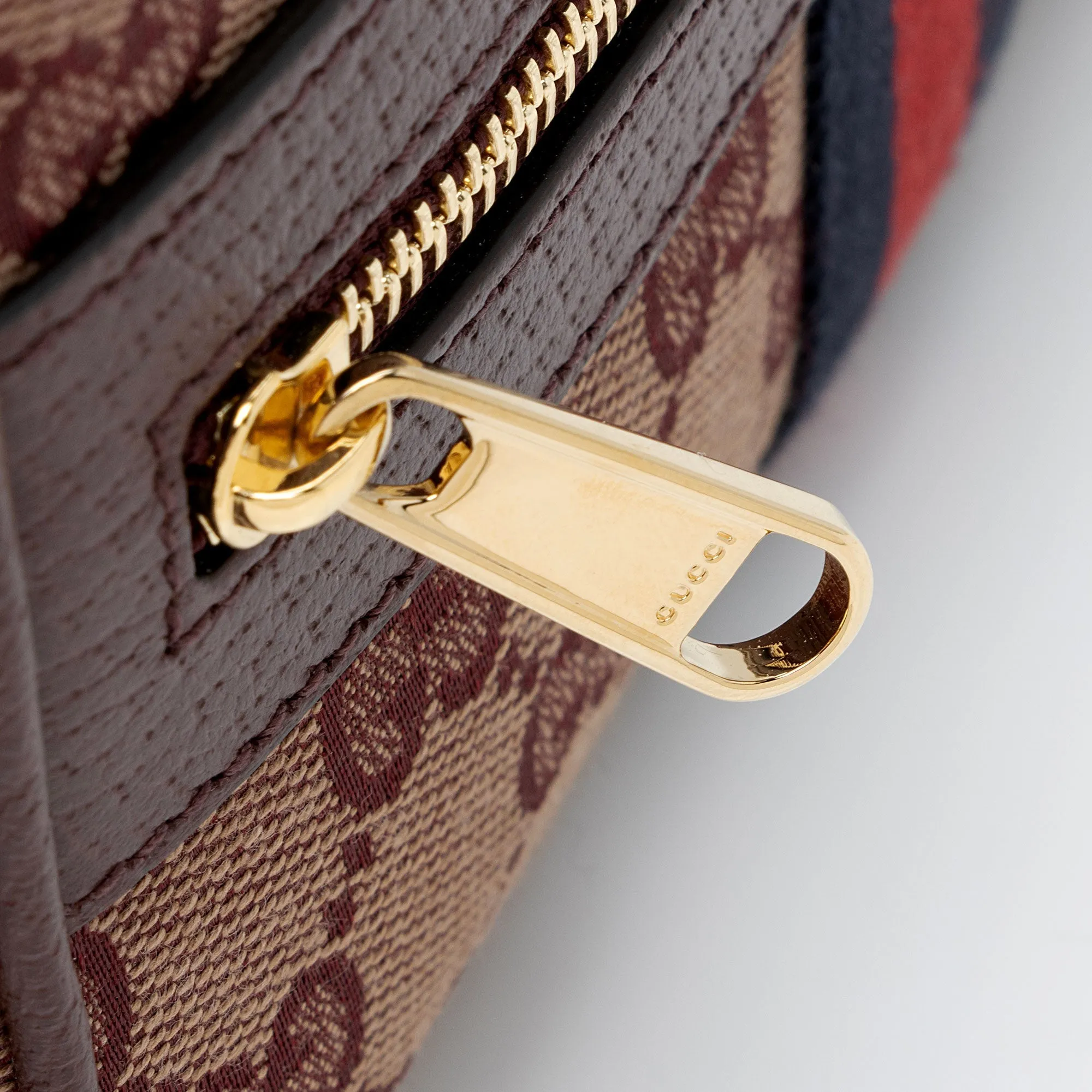 Gucci GG Canvas Ophidia Mini Shoulder Bag (SHF-xkp3mR)