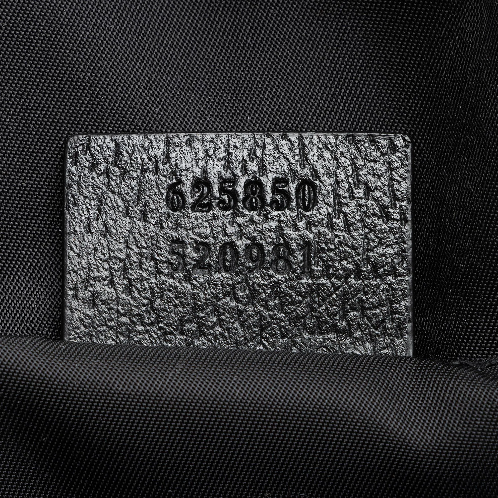 Gucci GG Econyl Off The Grid Shoulder Bag (SHF-o2hENZ)