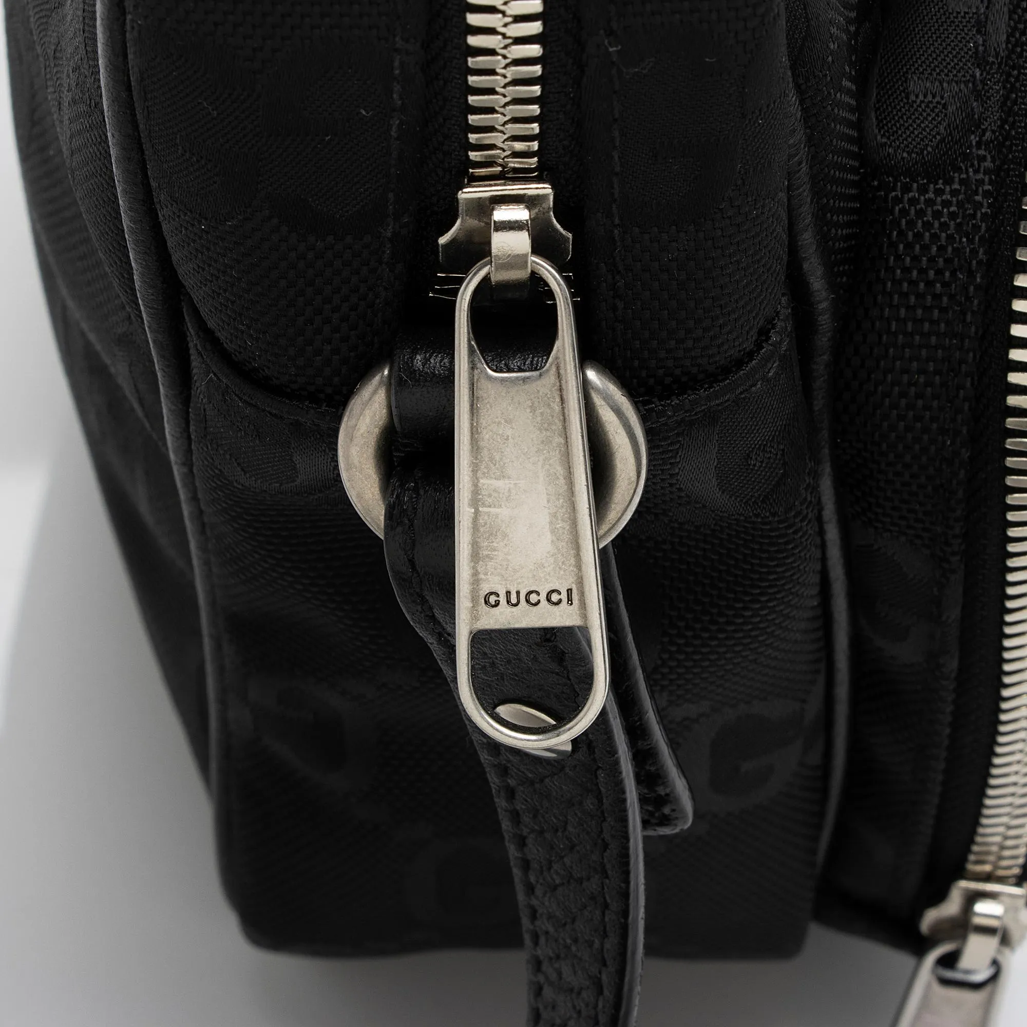 Gucci GG Econyl Off The Grid Shoulder Bag (SHF-o2hENZ)