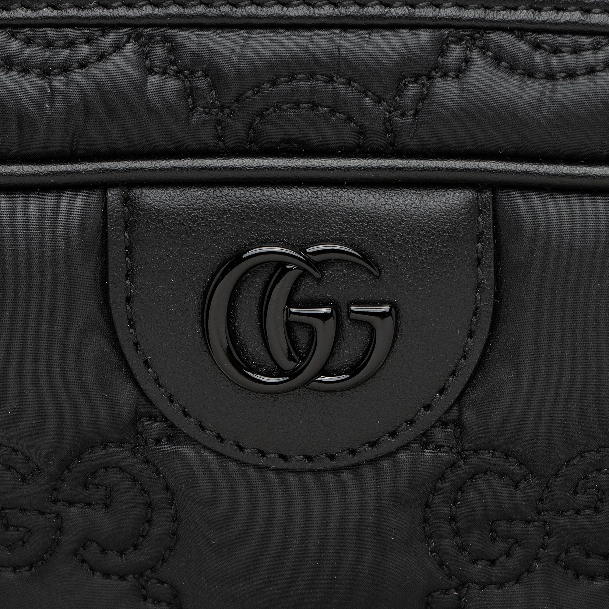 Gucci GG Matelasse Small Shoulder Bag (SHF-lqqc7w)