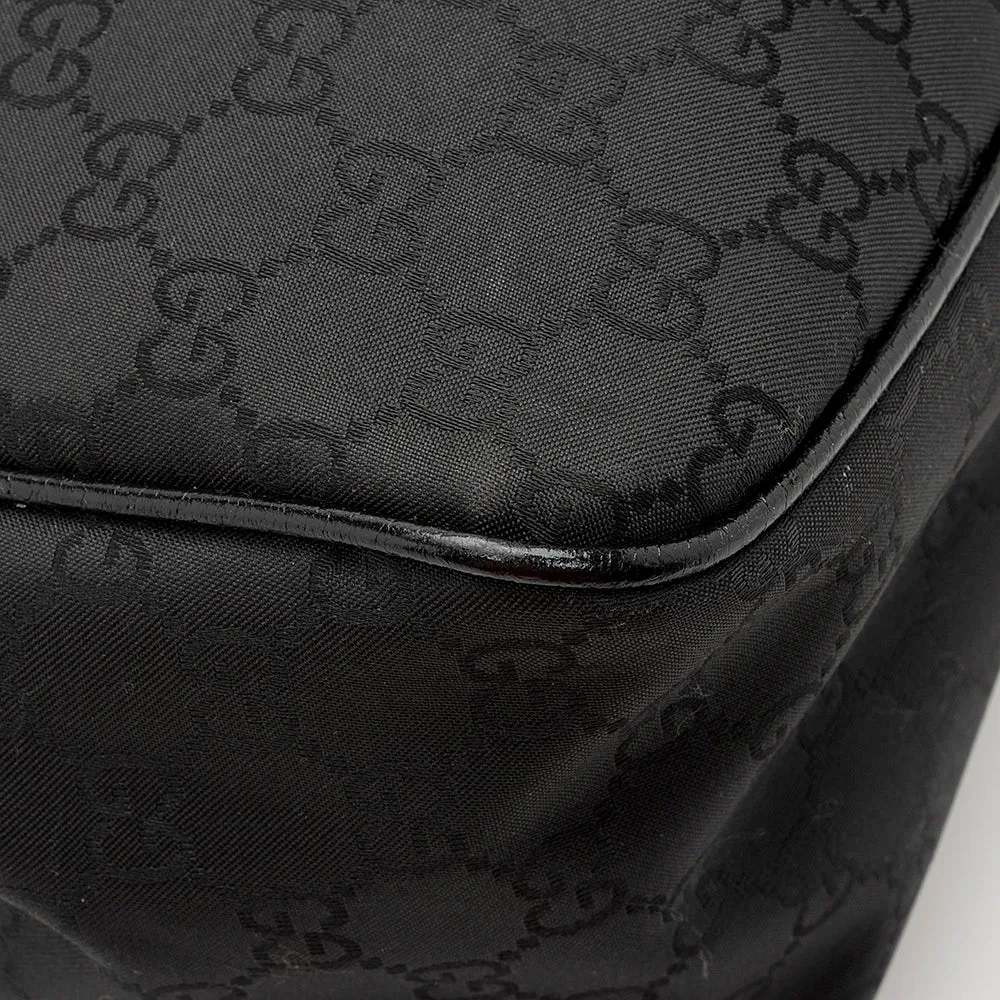Gucci GG Nylon Shoulder Bag (SHF-21944)