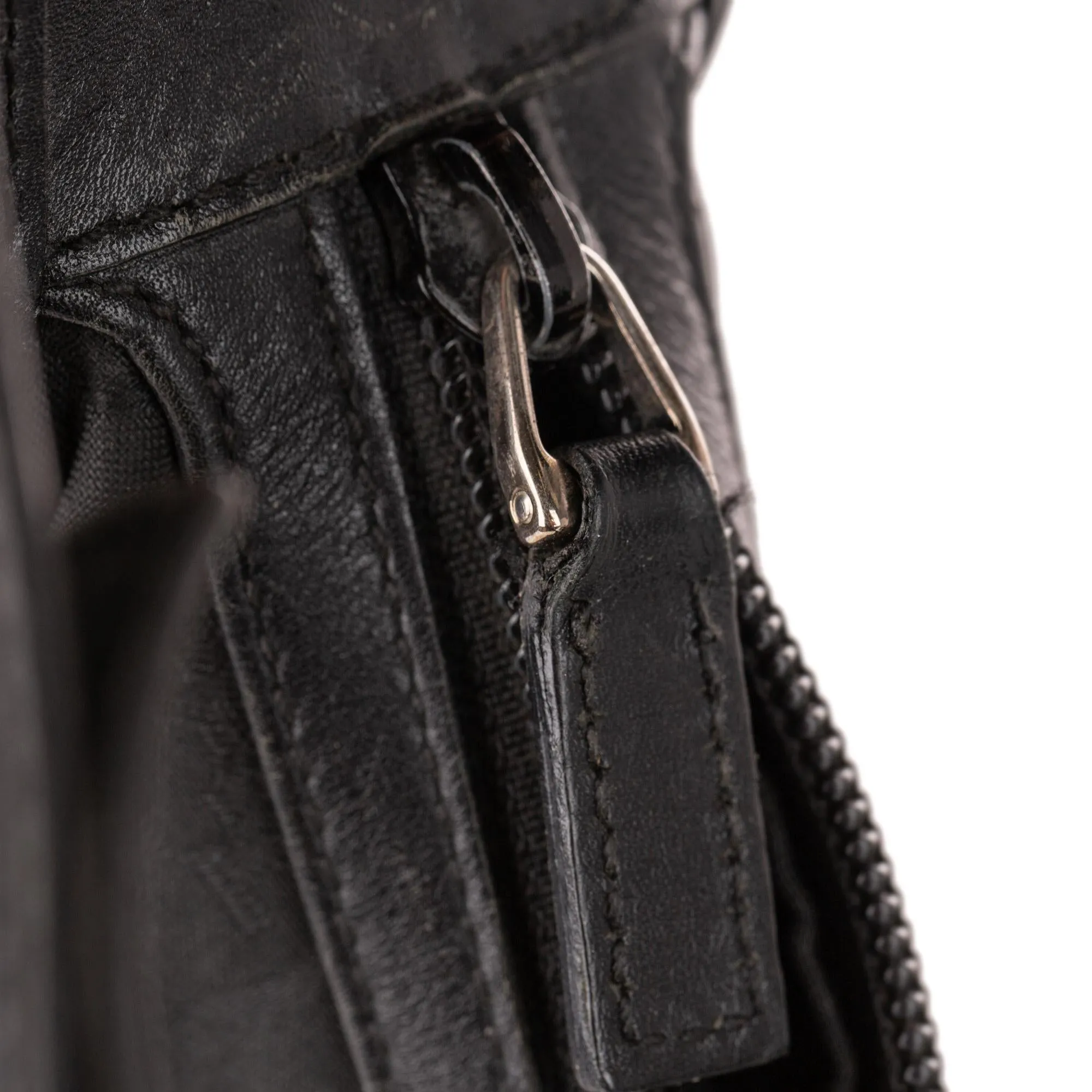 Gucci GG Nylon Shoulder Bag (SHG-31048)