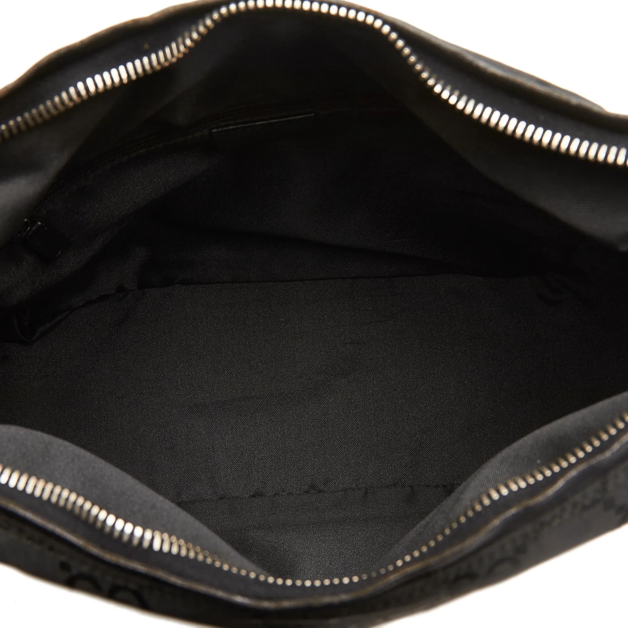 Gucci GG Nylon Shoulder Bag (SHG-w7Iys7)