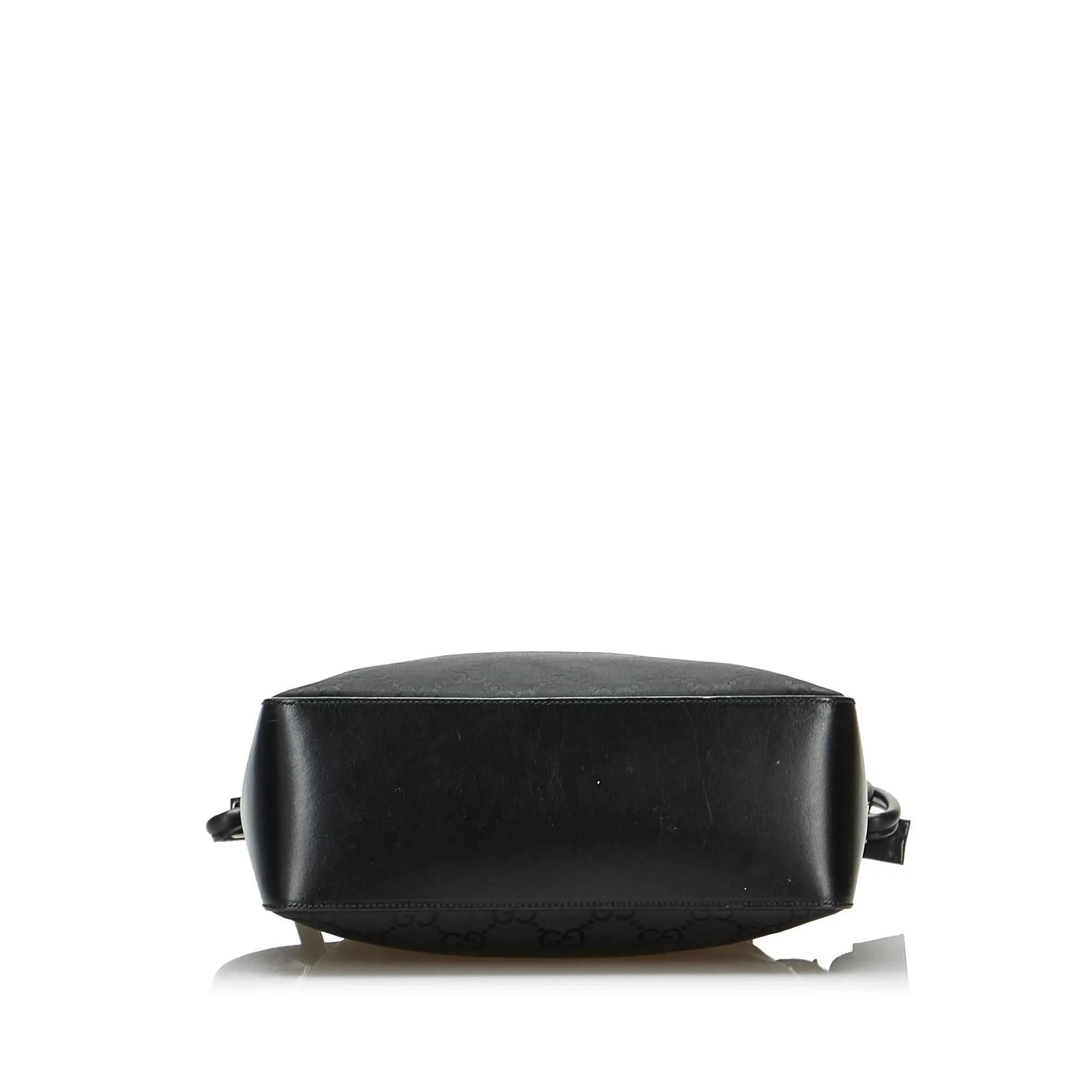 Gucci GG Nylon Shoulder Bag (SHG-w7Iys7)