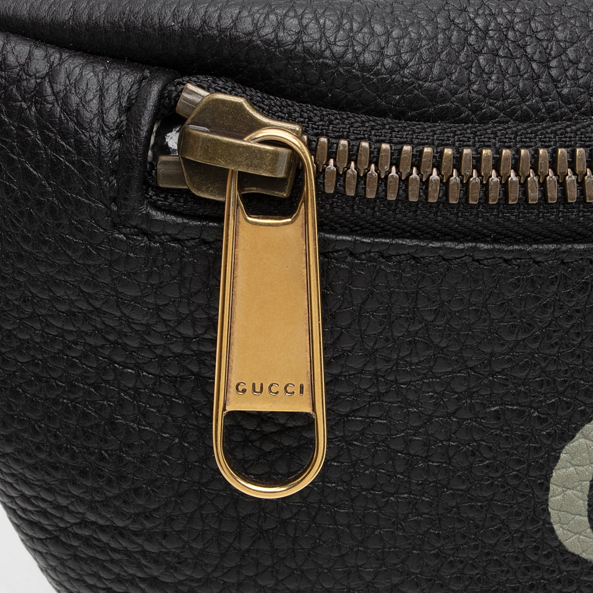 Gucci Leather Logo Belt Bag (SHF-9zS2VO)