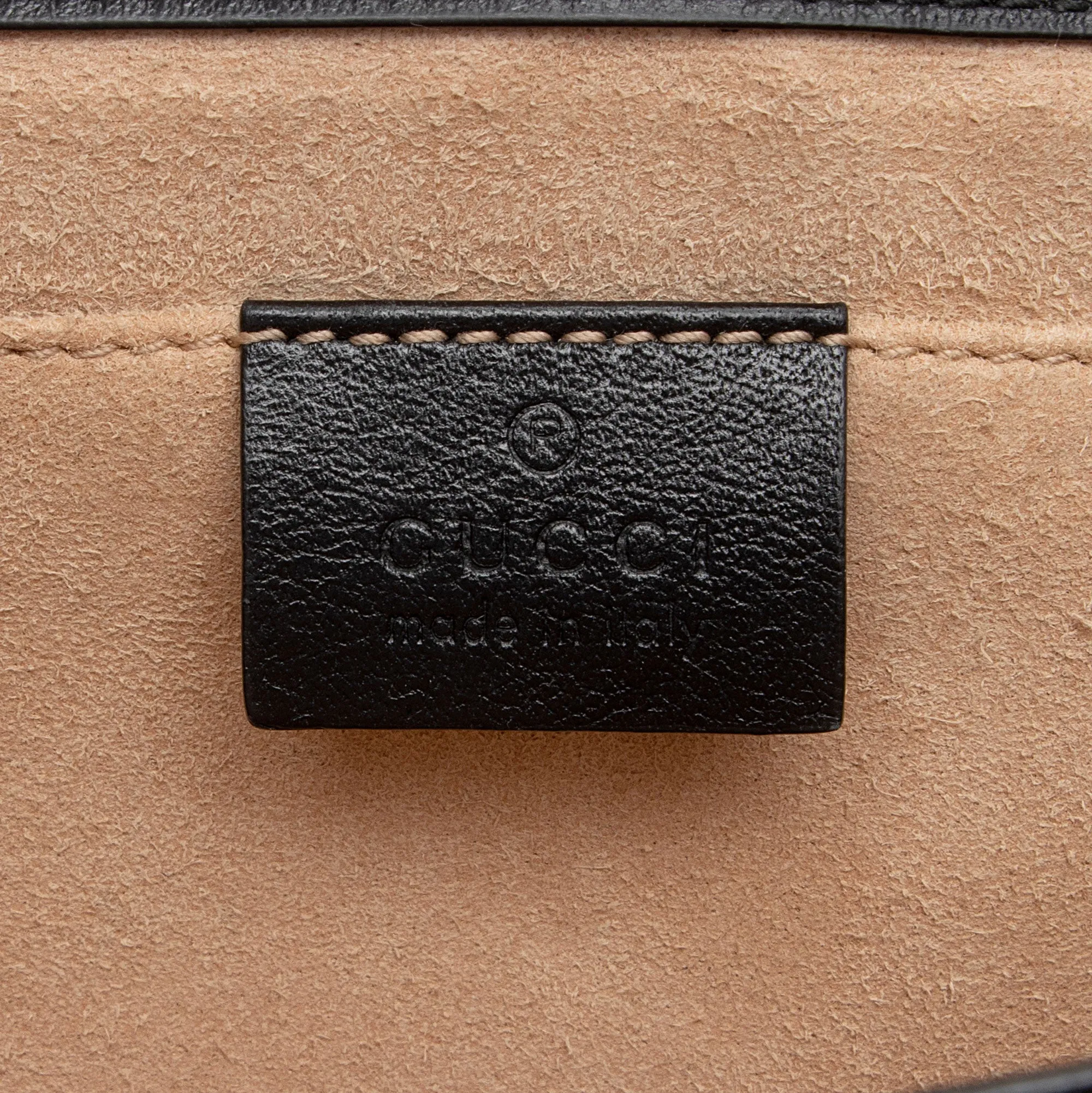 Gucci Leather Rajah Small Shoulder Bag (SHF-T9JpnW)