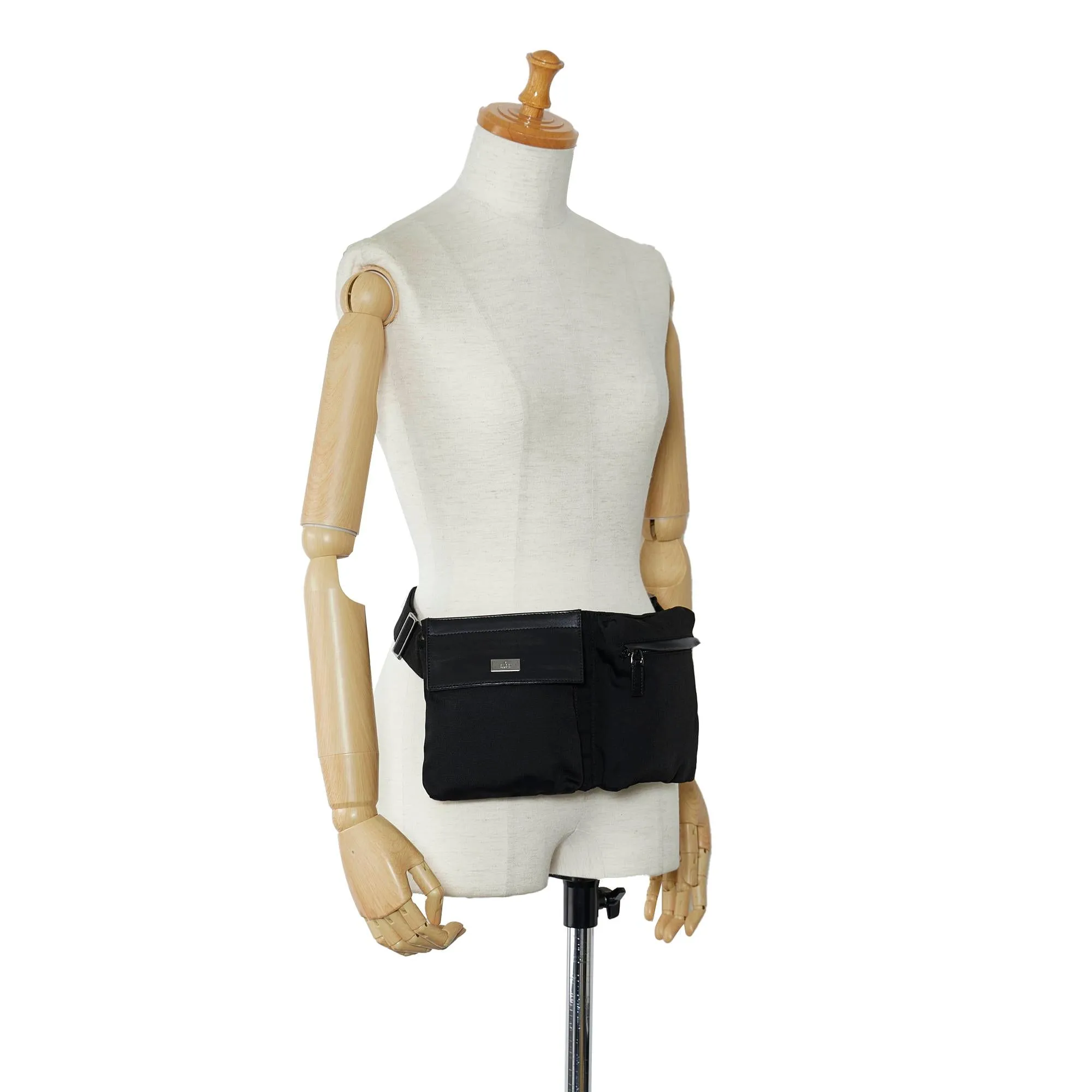 Gucci Nylon Double Pocket Belt Bag (SHG-CAEYaO)