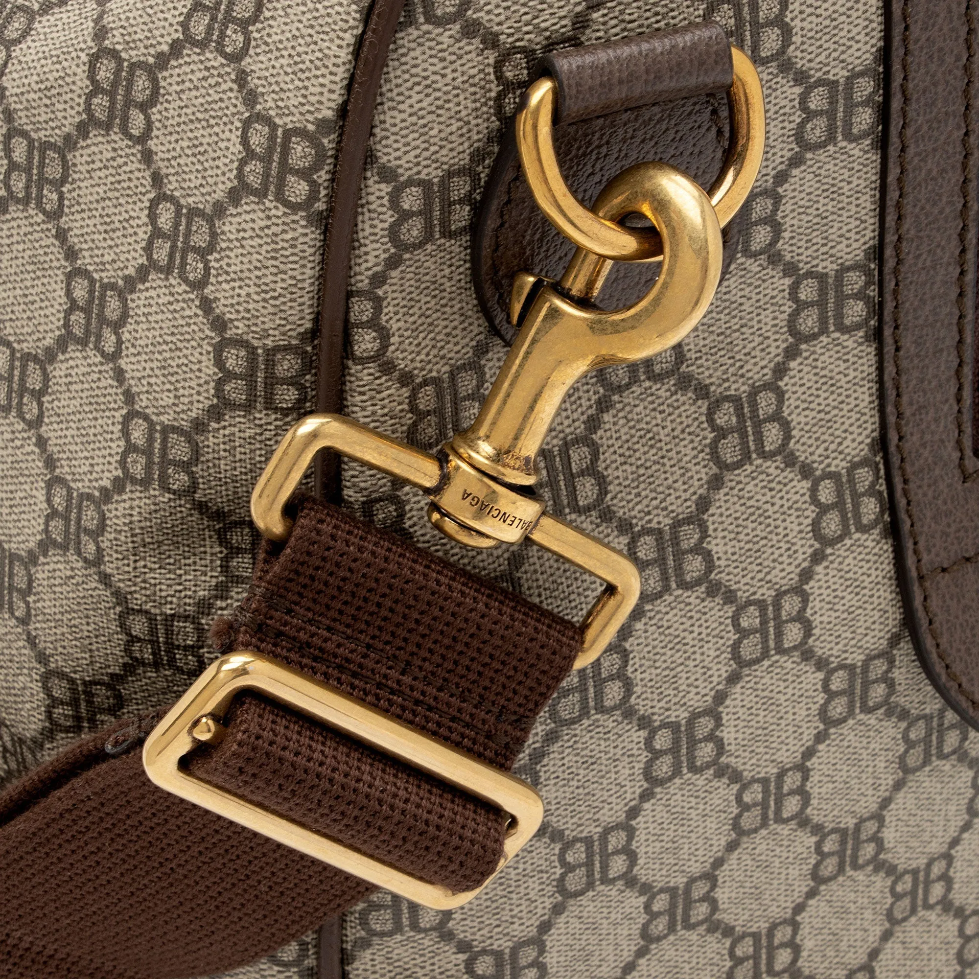 Gucci x Balenciaga GG Supreme The Hacker Project Graffiti Duffle Bag (SHF-qGpKTv)