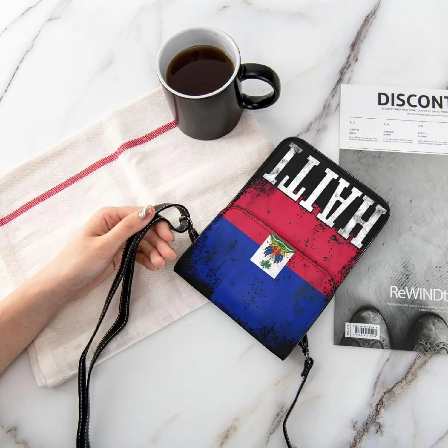 Happy Haitian Flag Day 1804 Leather Crossbody Phone Purse for Women Cute Wallet Bags Lightweight Mini Sling Bag