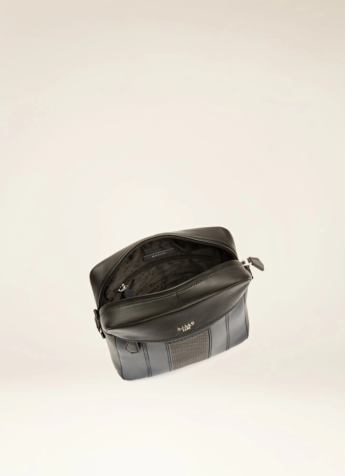 Holm - Cross Body Bag