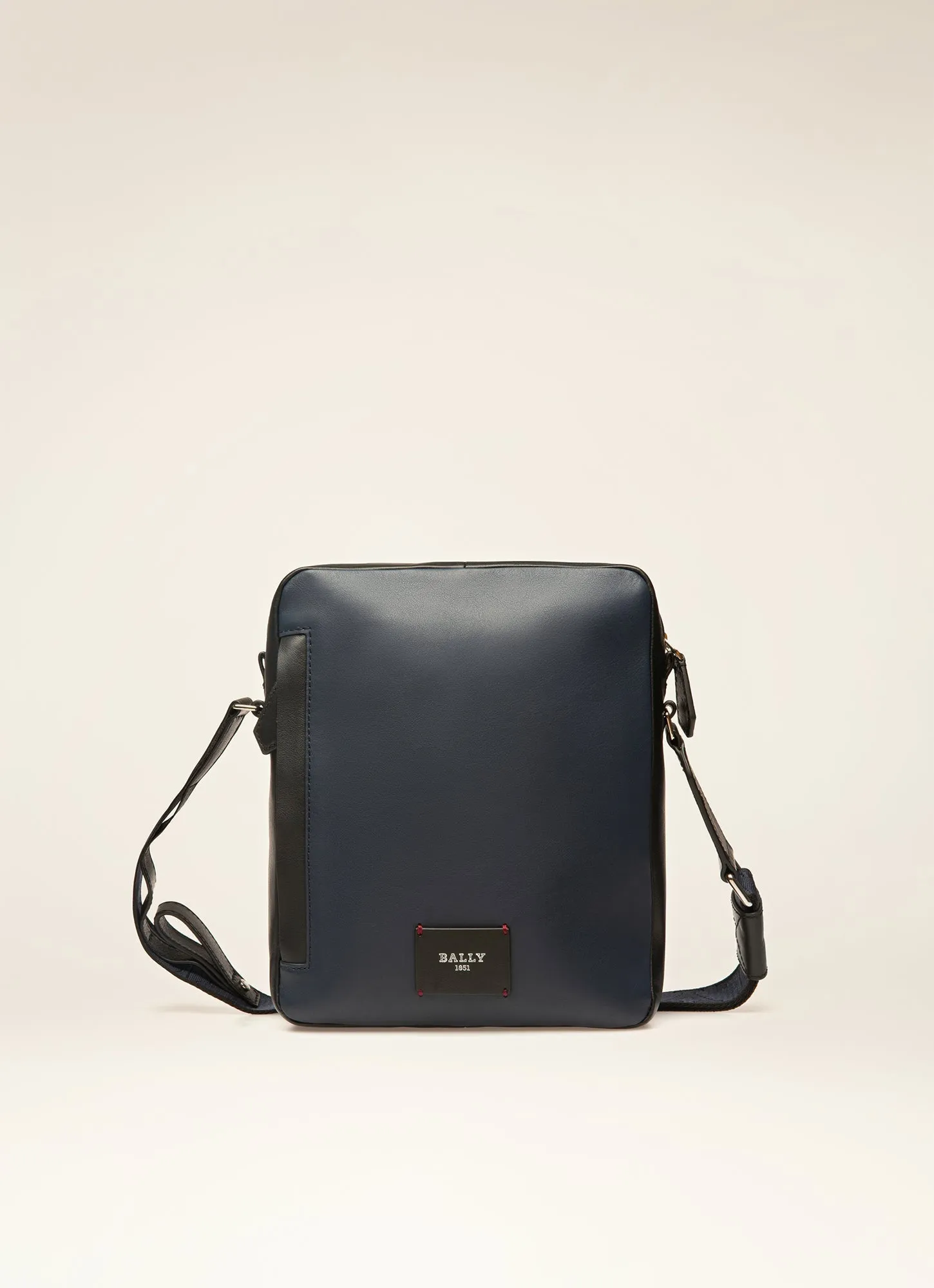 Holm - Cross Body Bag