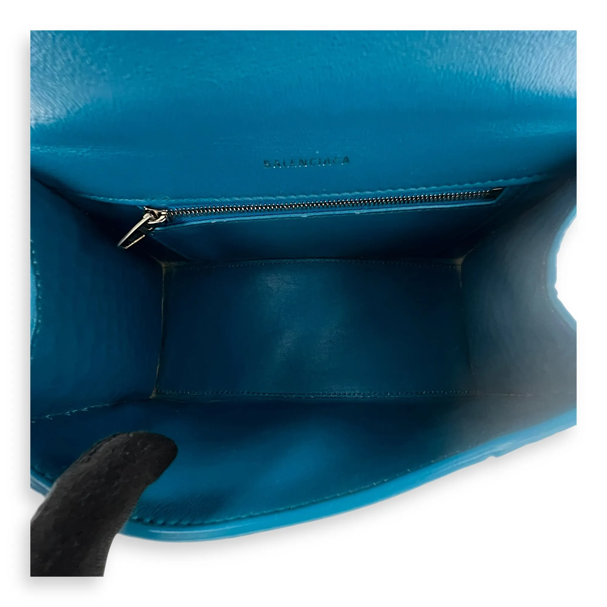 Hourglass Top Handle Bag Blue in Crocodile Embossed Calfskin, Silver hardware