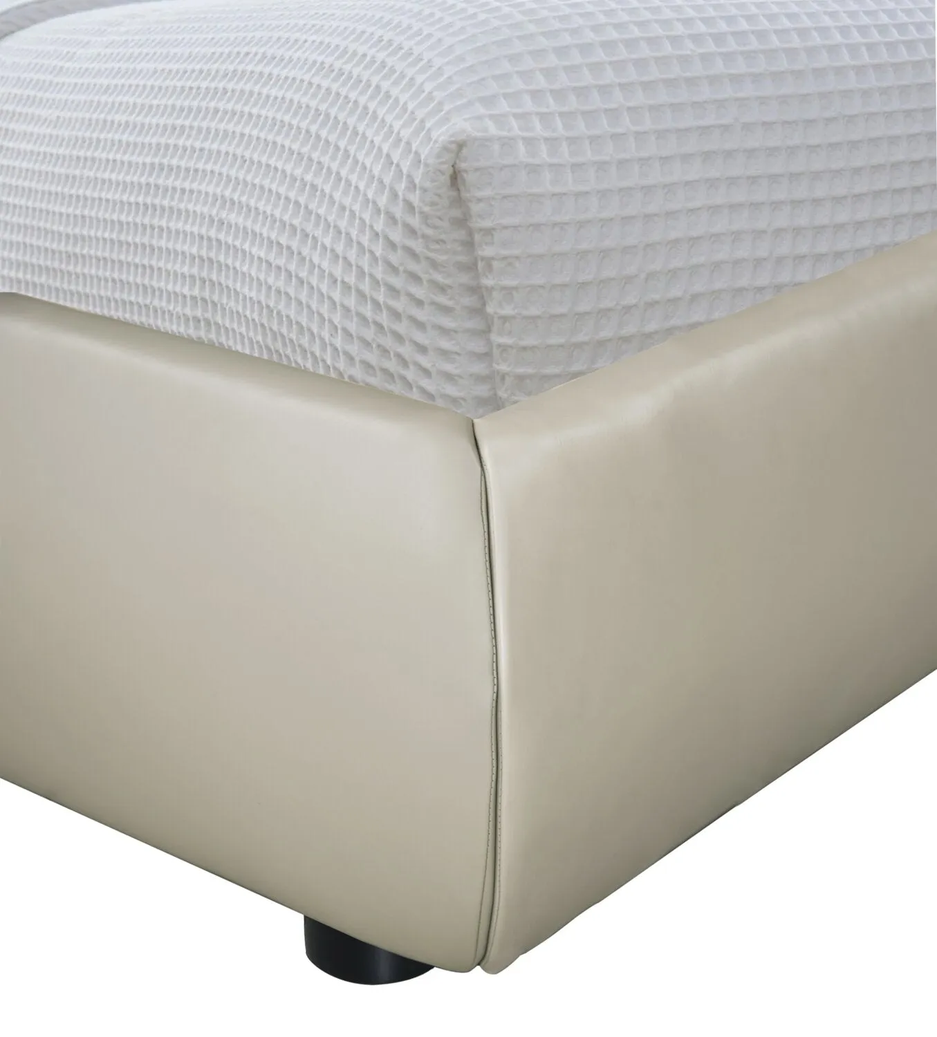 Luka Upholstered Platform Bed in Taupe Vegan-Leather Fabric, Modern - Full Size | Lit plateforme rembourré moderne Luka en tissu de cuir végétalien taupe - format lit double