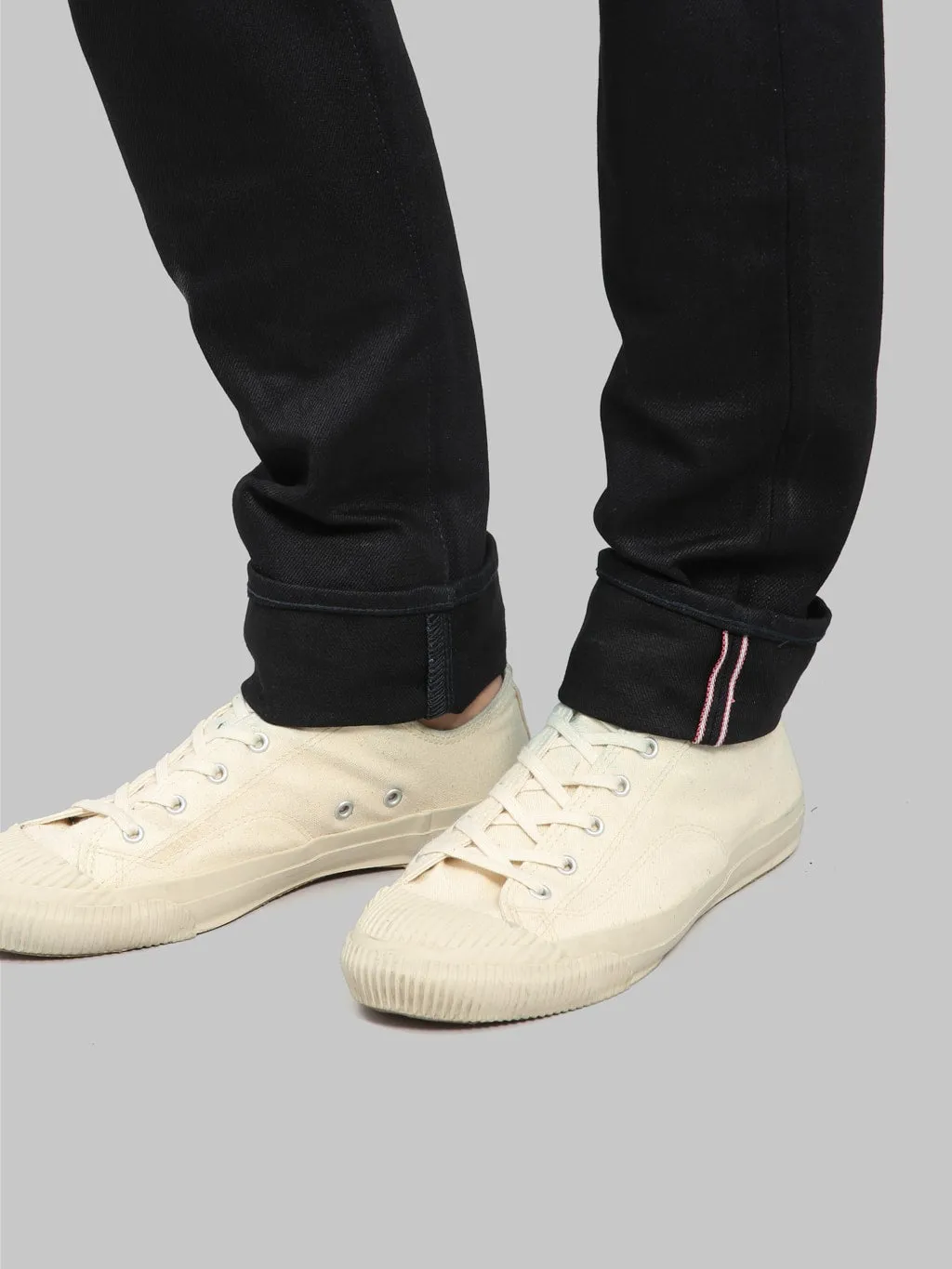 Momotaro 0405-IBSP 15.7oz Indigo X Black High Tapered Jeans