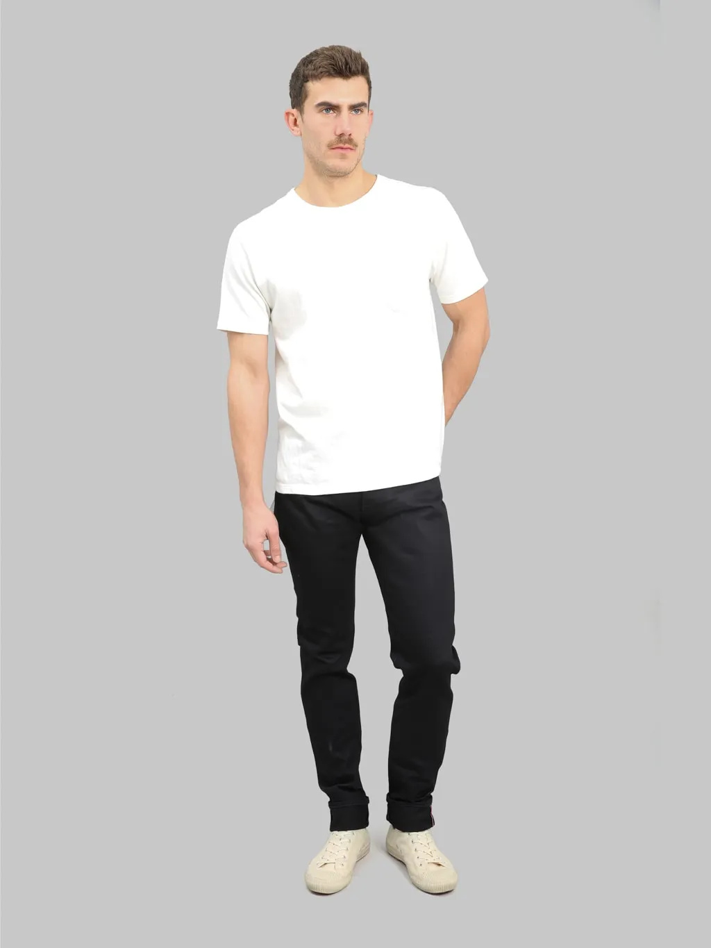 Momotaro 0405-IBSP 15.7oz Indigo X Black High Tapered Jeans