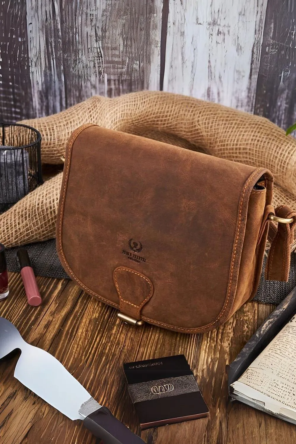 Natural leather bag