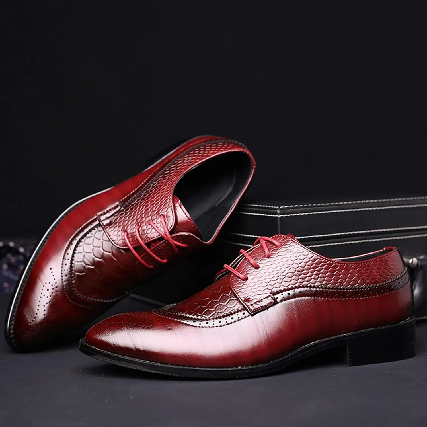 New Formal Shoes for Men Lace Up Brogue Embossed Crocodile Embossed PU Leather Block Heel Rubber Sole Low Top Non Slip Business