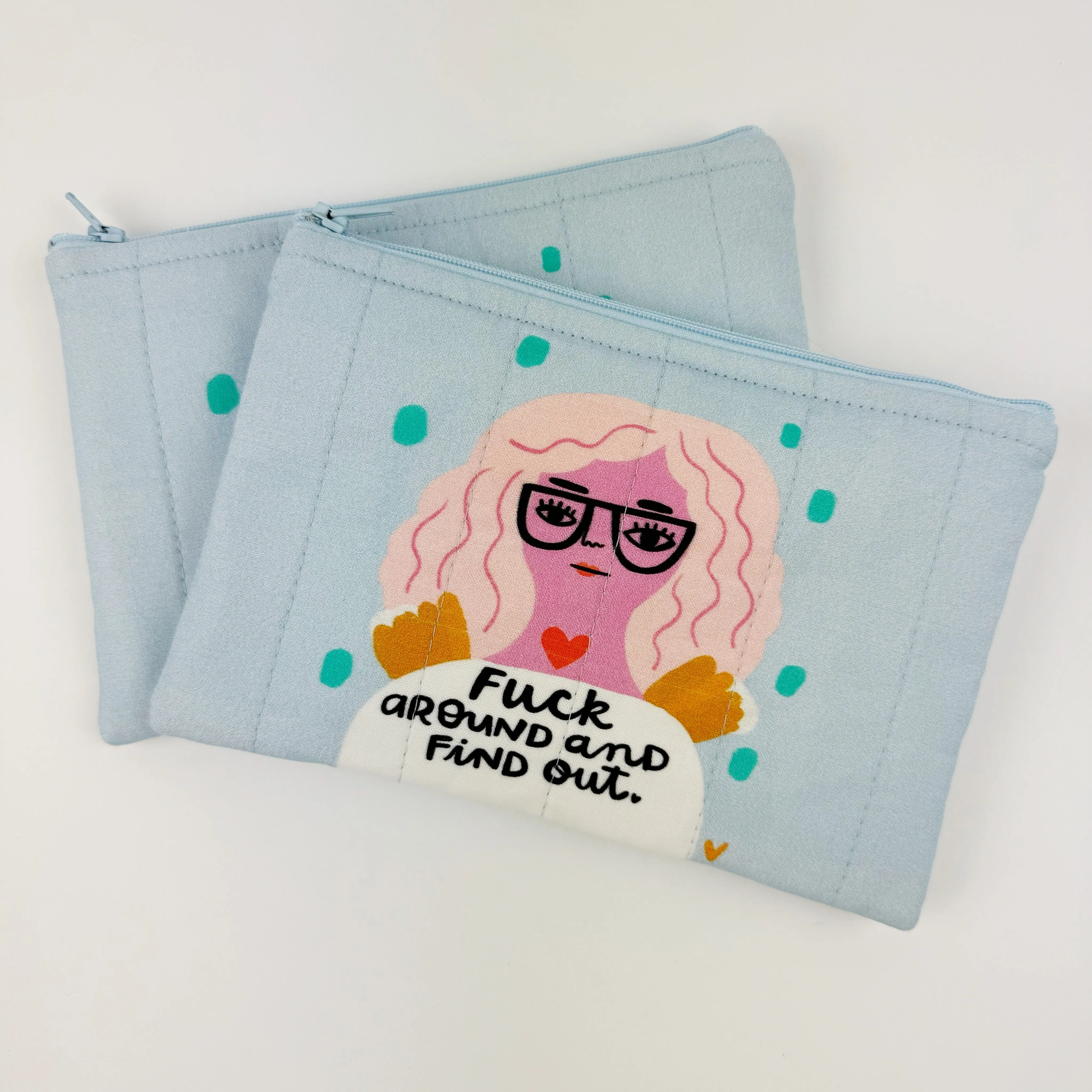 Quilted zipper bag - Sweary