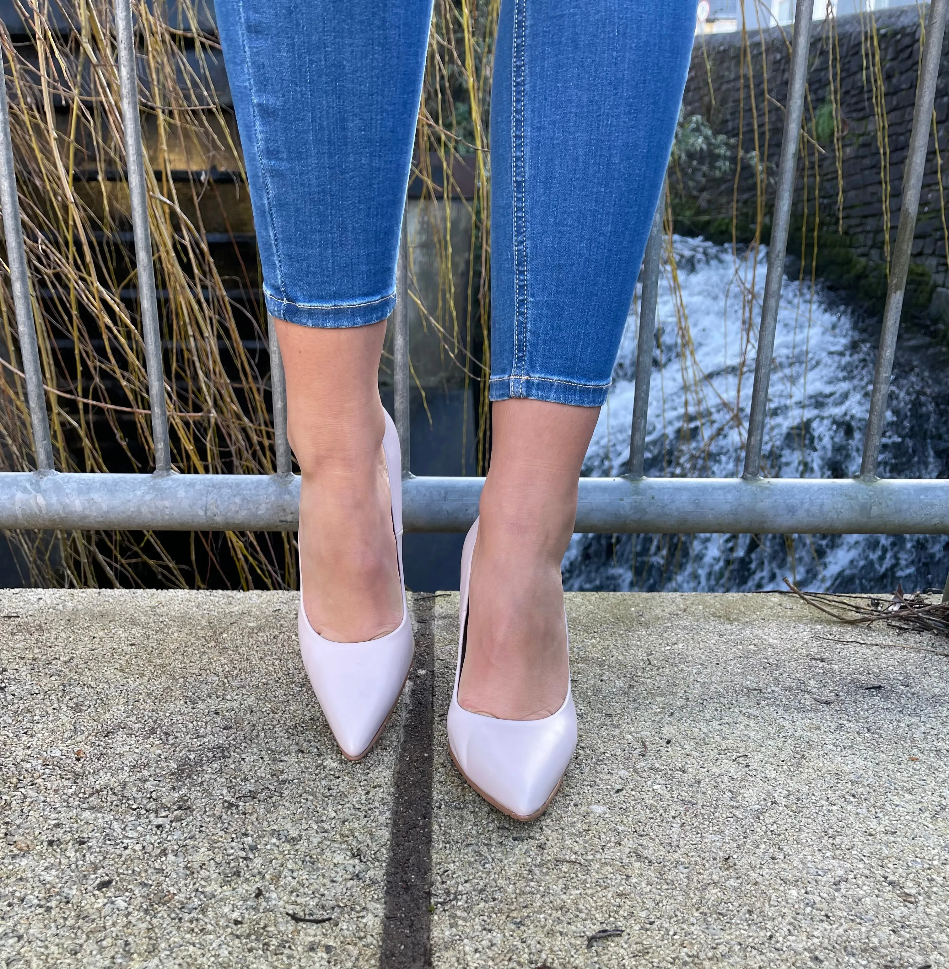Rachels - Pale Blush Leather Court Shoe