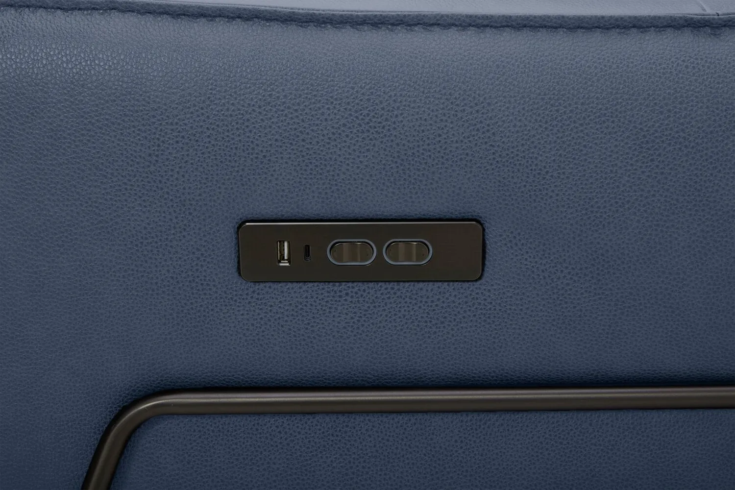 Riviera Top-Grain Genuine Leather Power Reclining Chair - Blue | Fauteuil à inclinaison électrique Riviera en cuir véritable de qualité supérieure - bleu