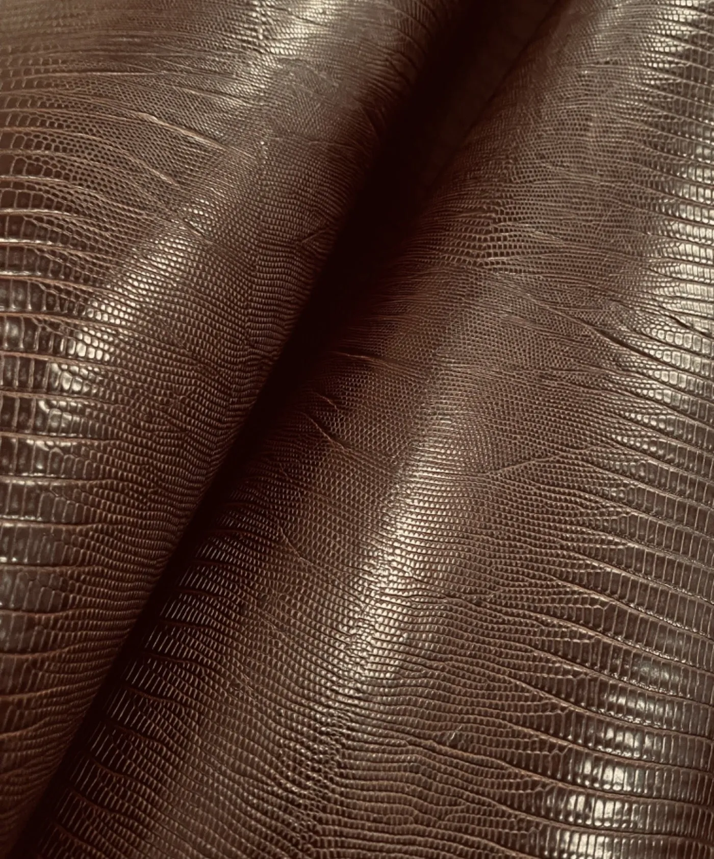 SANTIAGO - dyed, embossed double shoulder