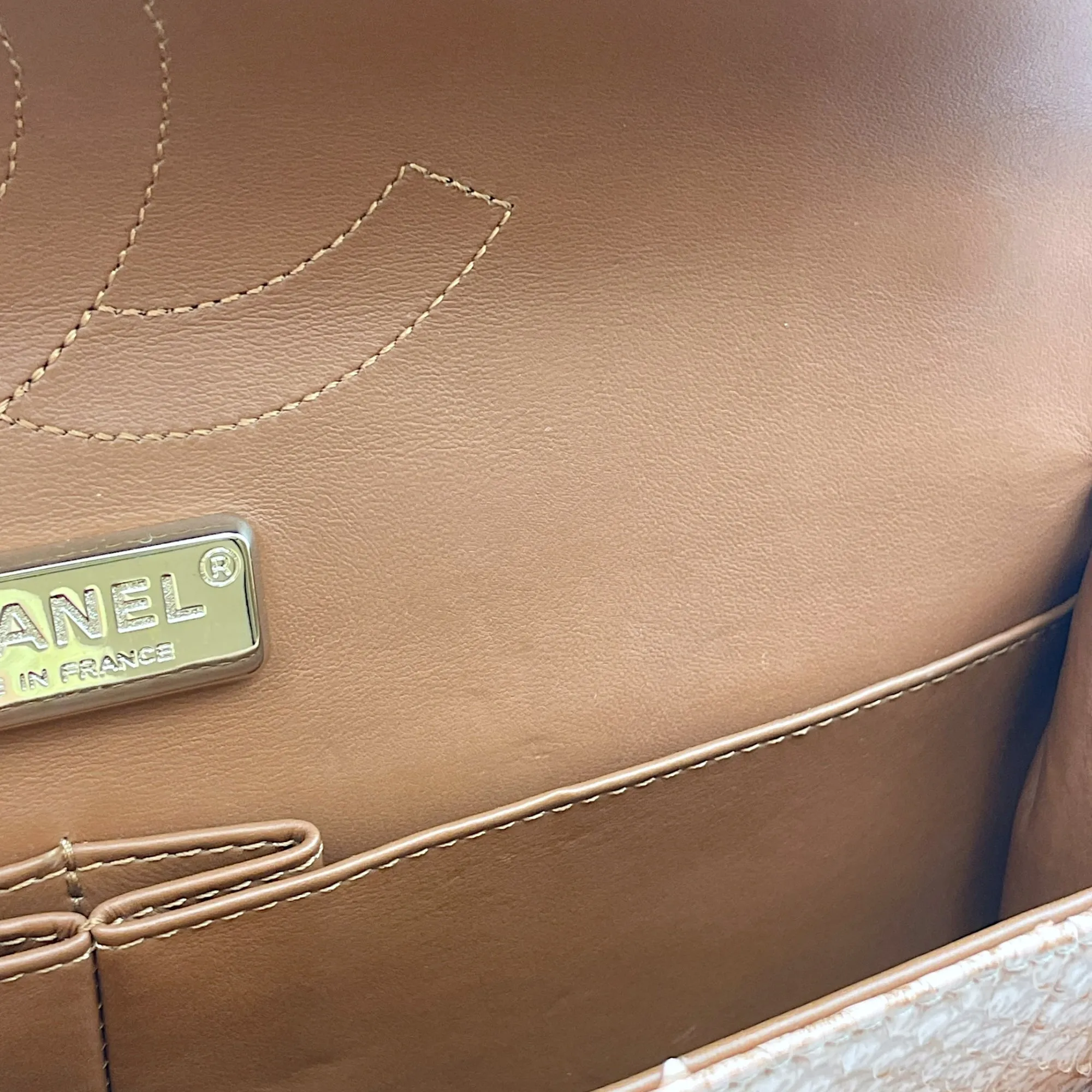 Shoulder hardware Gold Bag Jumbo Great price in High-tech-enabled Python Leather, Pink Double Flap Classic