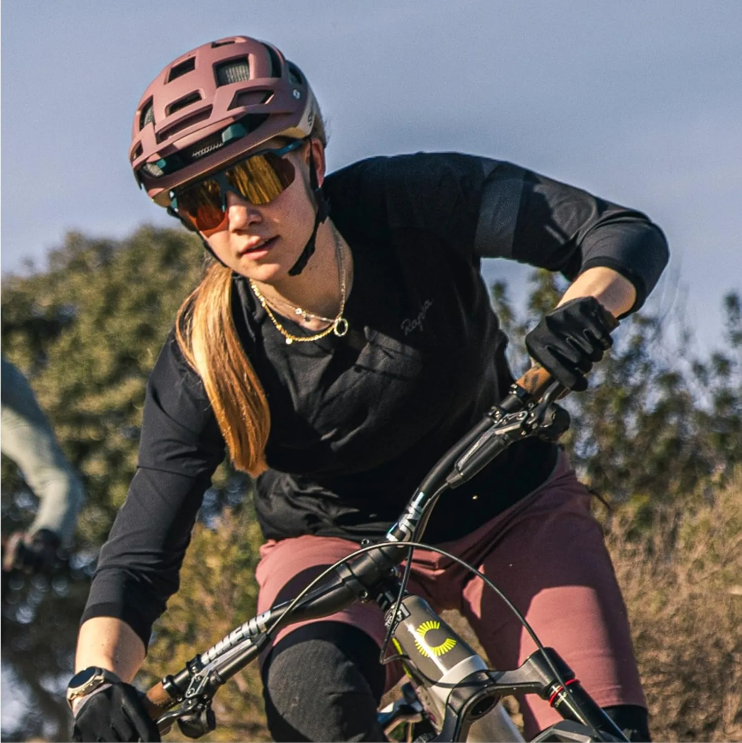 SMITH Motive Matte Black Sunglasses - Performance Active Sunglasses - for Men & Women