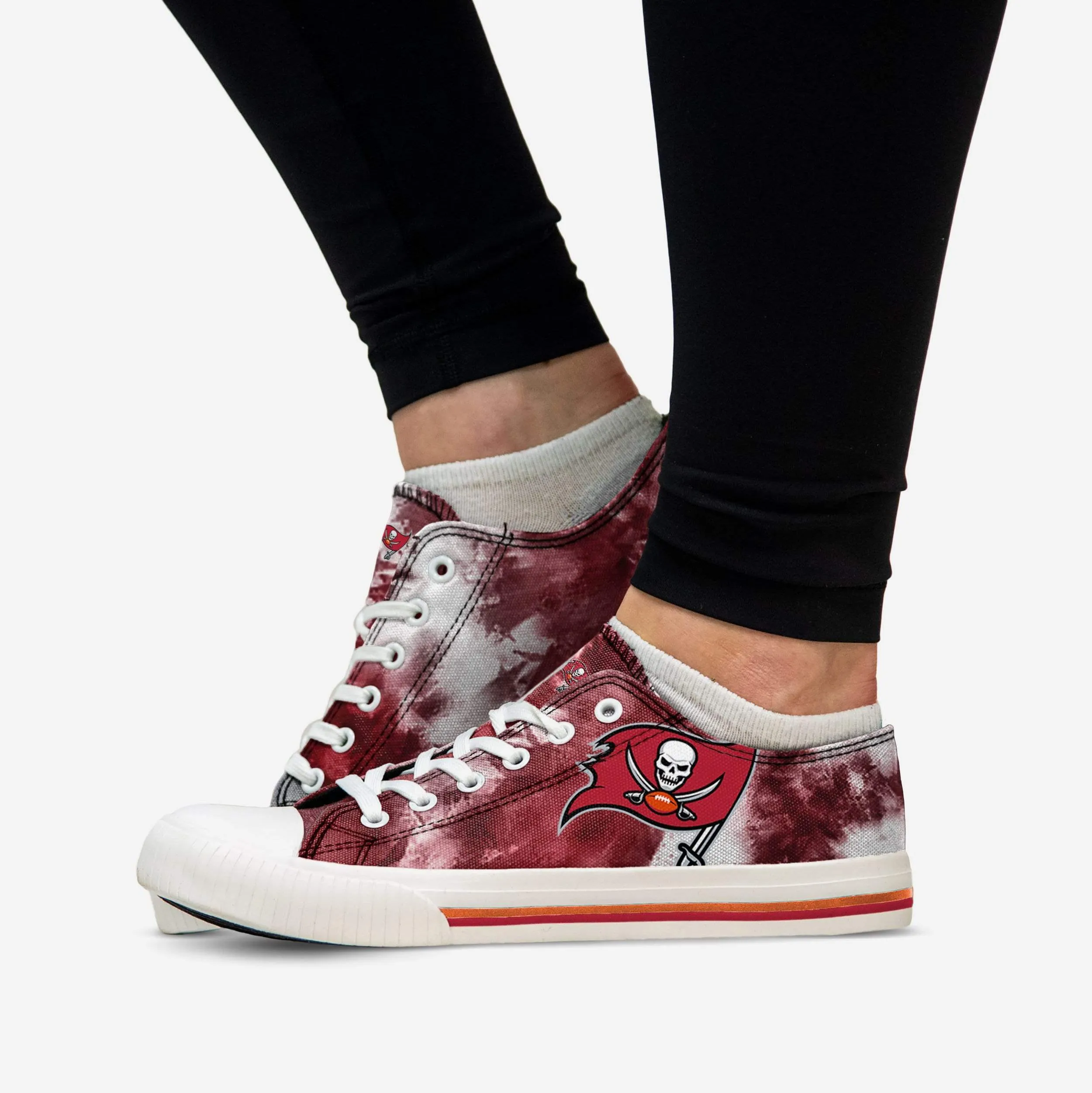 Tampa Bay Buccaneers Womens Low Top Tie-Dye Canvas Shoe