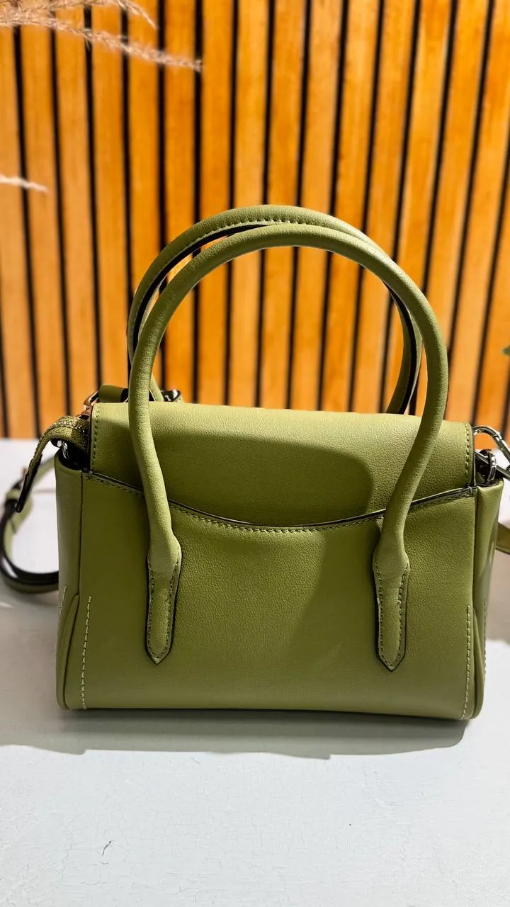 Timeless Elegance: Genuine Leather Handbag with Adjustable Shoulder Strap