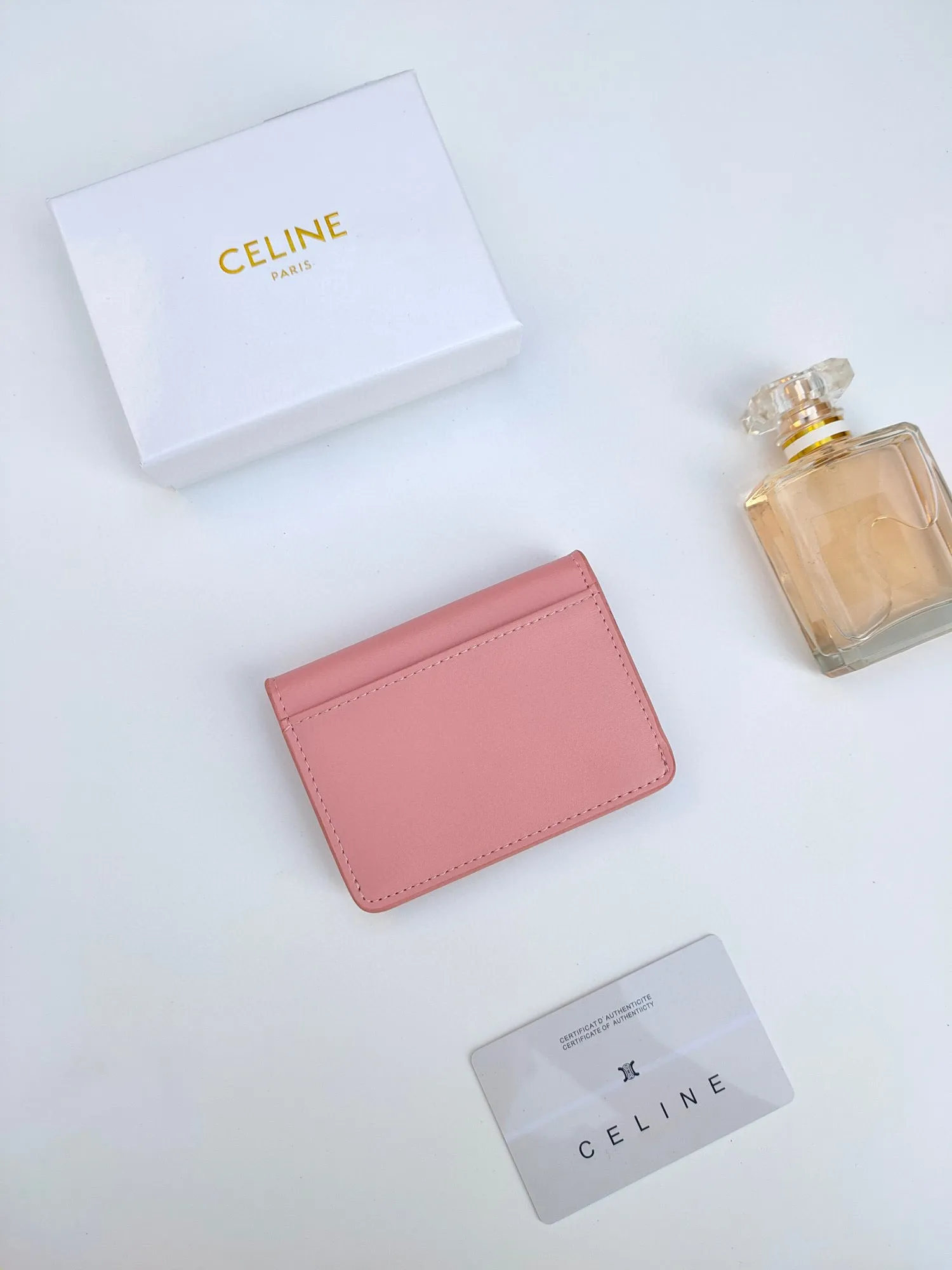 TRIOMPHE Leather Flip Card Holder