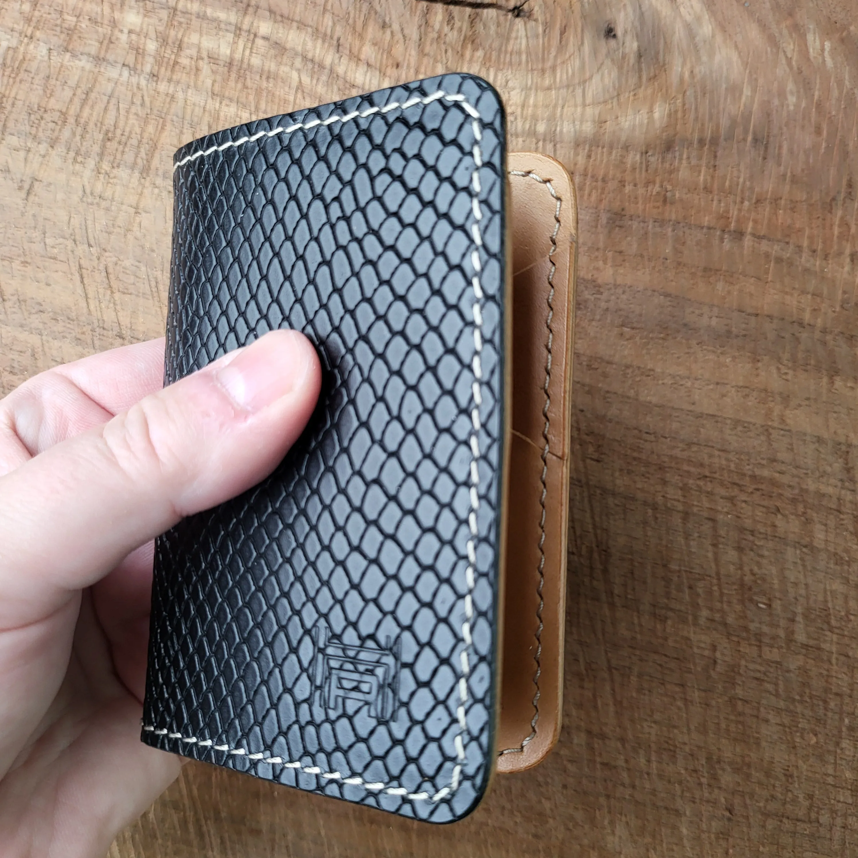 Vertical Curved Cross Card Wallet