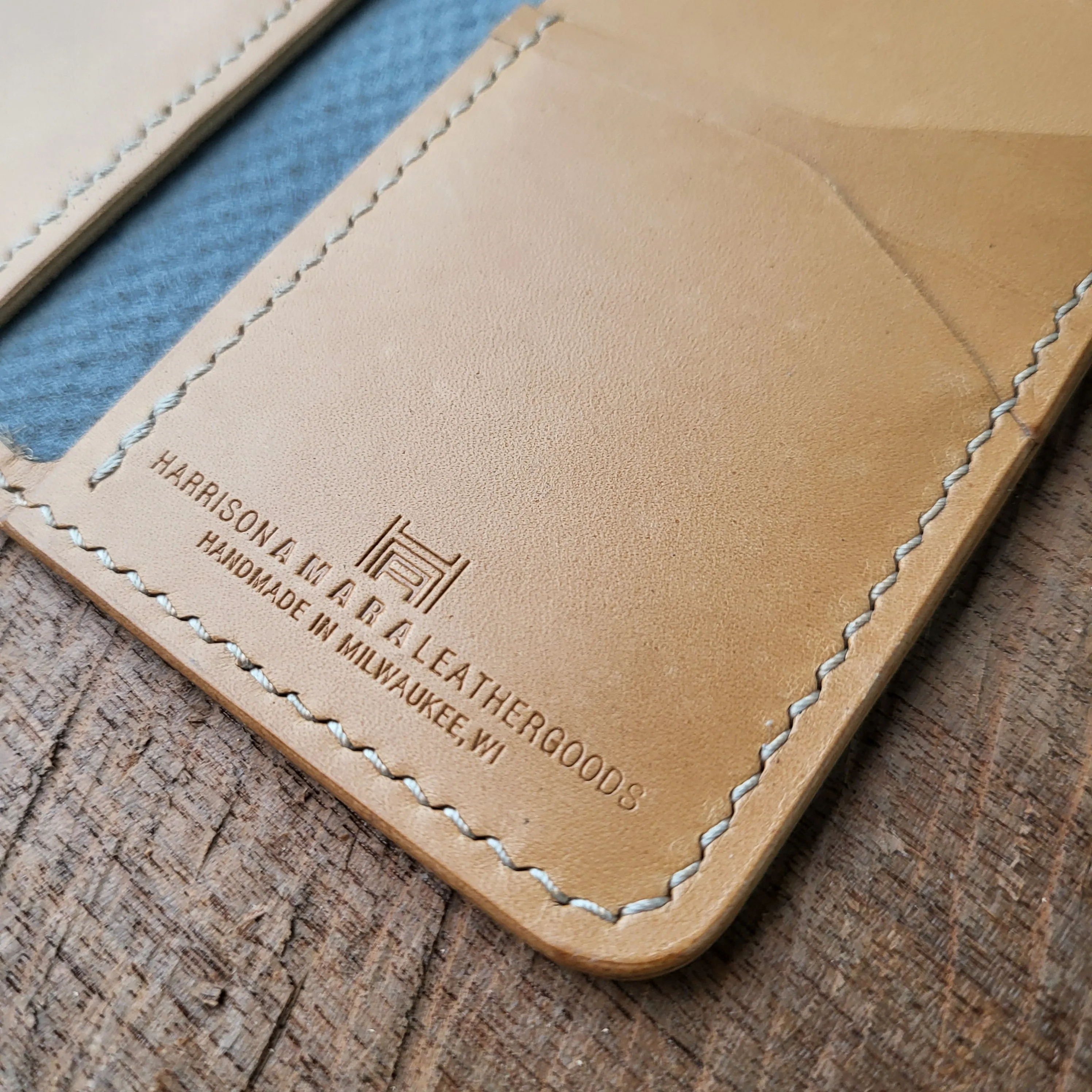 Vertical Curved Cross Card Wallet