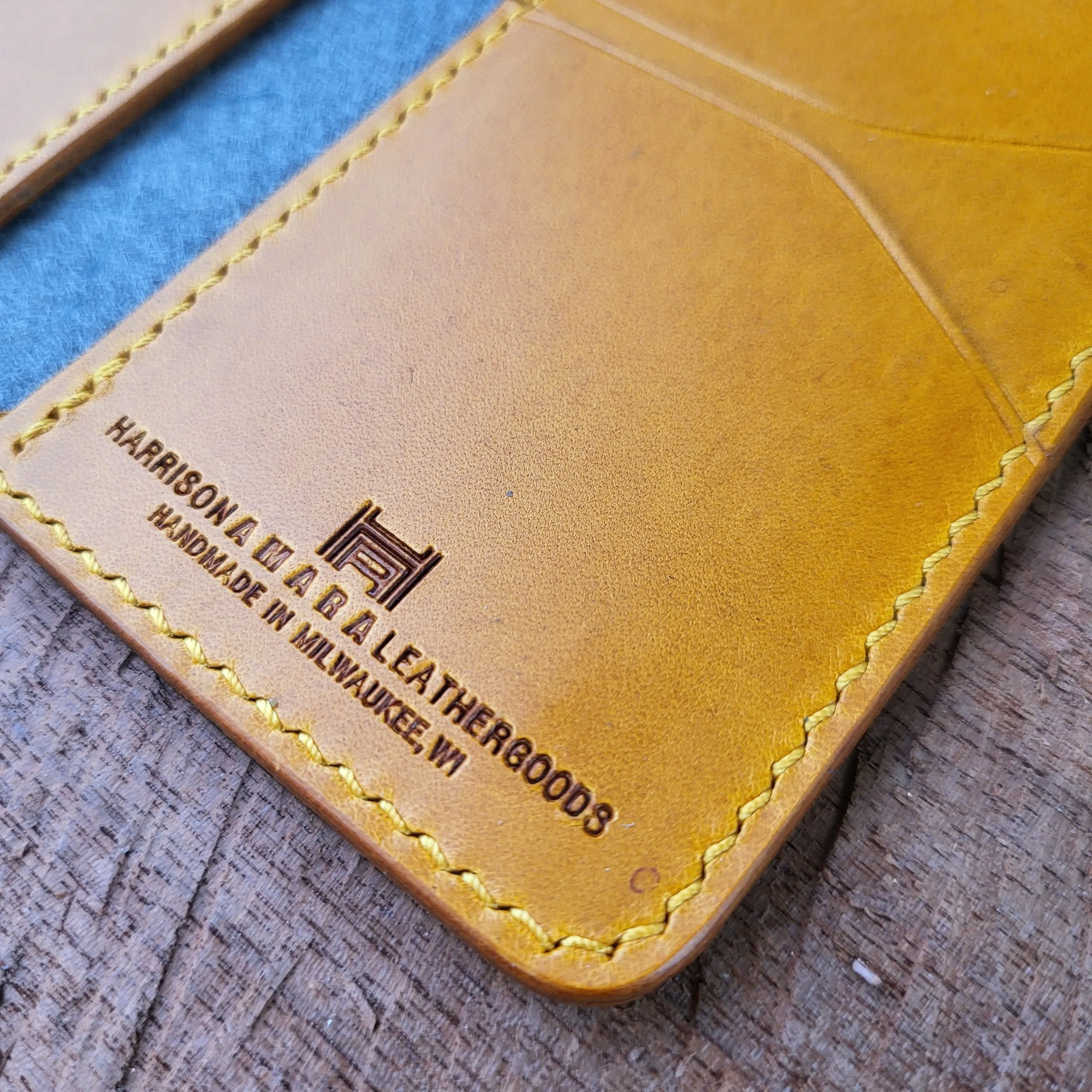 Vertical Curved Cross Card Wallet