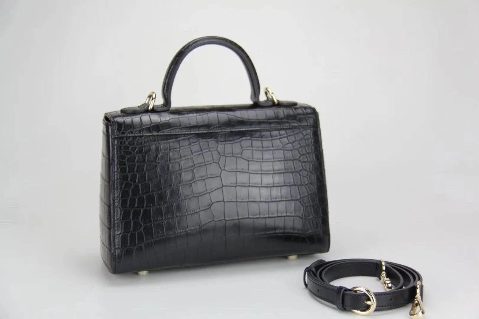 Womens Crocodile Leather Messenger Cross Body Top Handle Bags